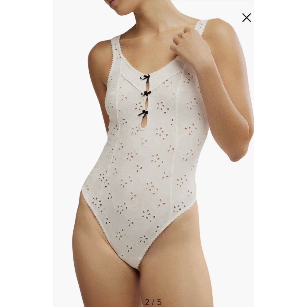 Intimately Free People Full Bloom Embroidered Bodysuit Ivory Floral Size Large